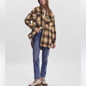 ARITZIA Wool Blend Botton Down Long Sleeve Pockets T-shirt Size S